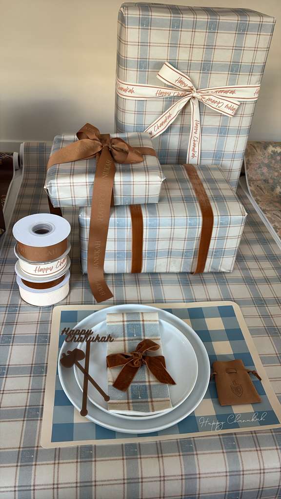 Plaid Wrapping Paper / Table Runner 25'